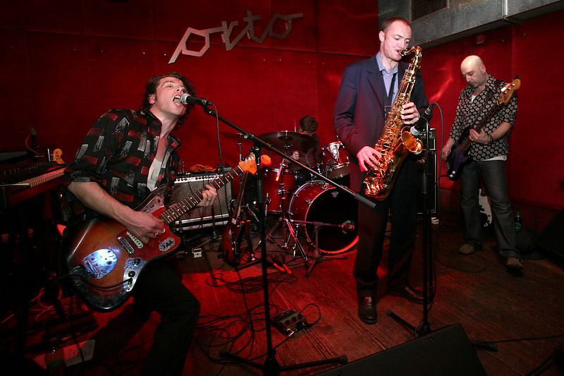 Gallon Drunk
klub Orto, Ljubljana 2008
photo Nada �gank